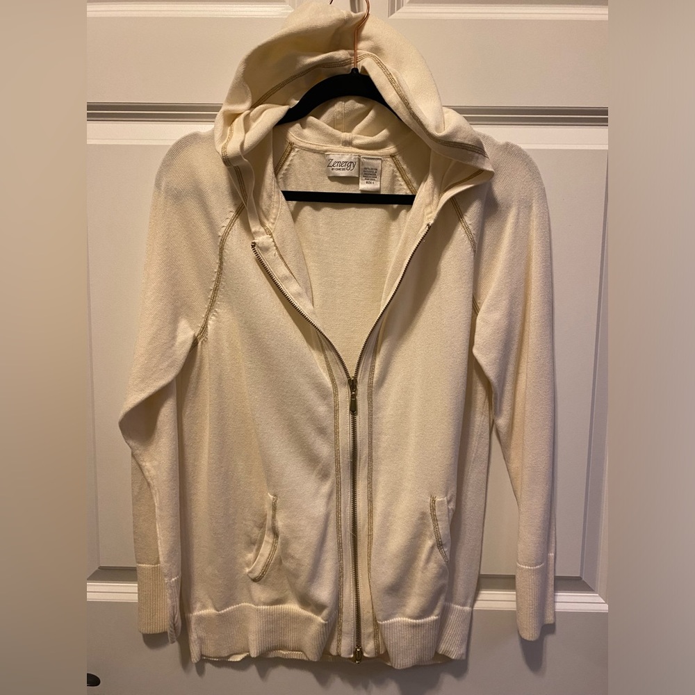 Z energy by Chico’s cream top